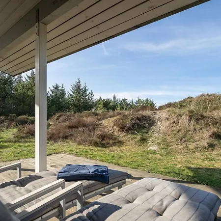 Neja - 400m From The Sea By Interhome *